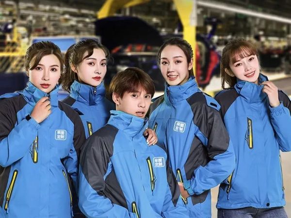 長(zhǎng)沙炭河服飾有限公司,長(zhǎng)沙西服定制公司,工作服定制,沖鋒衣定制,T恤定制